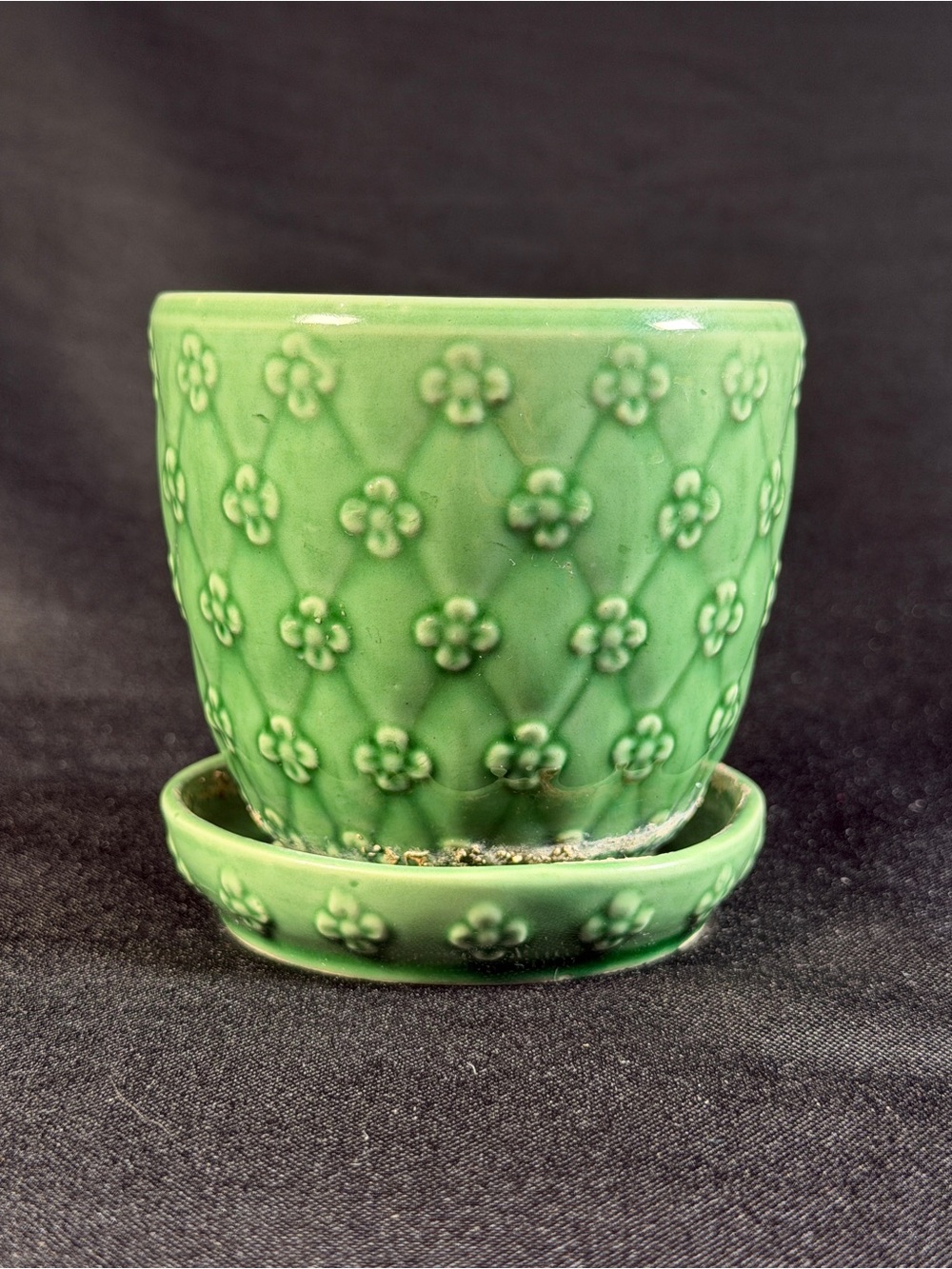 VIntage Shawnee Pottery Green Planter 1950s Quilted Daisy Pattern Ceramic Pot